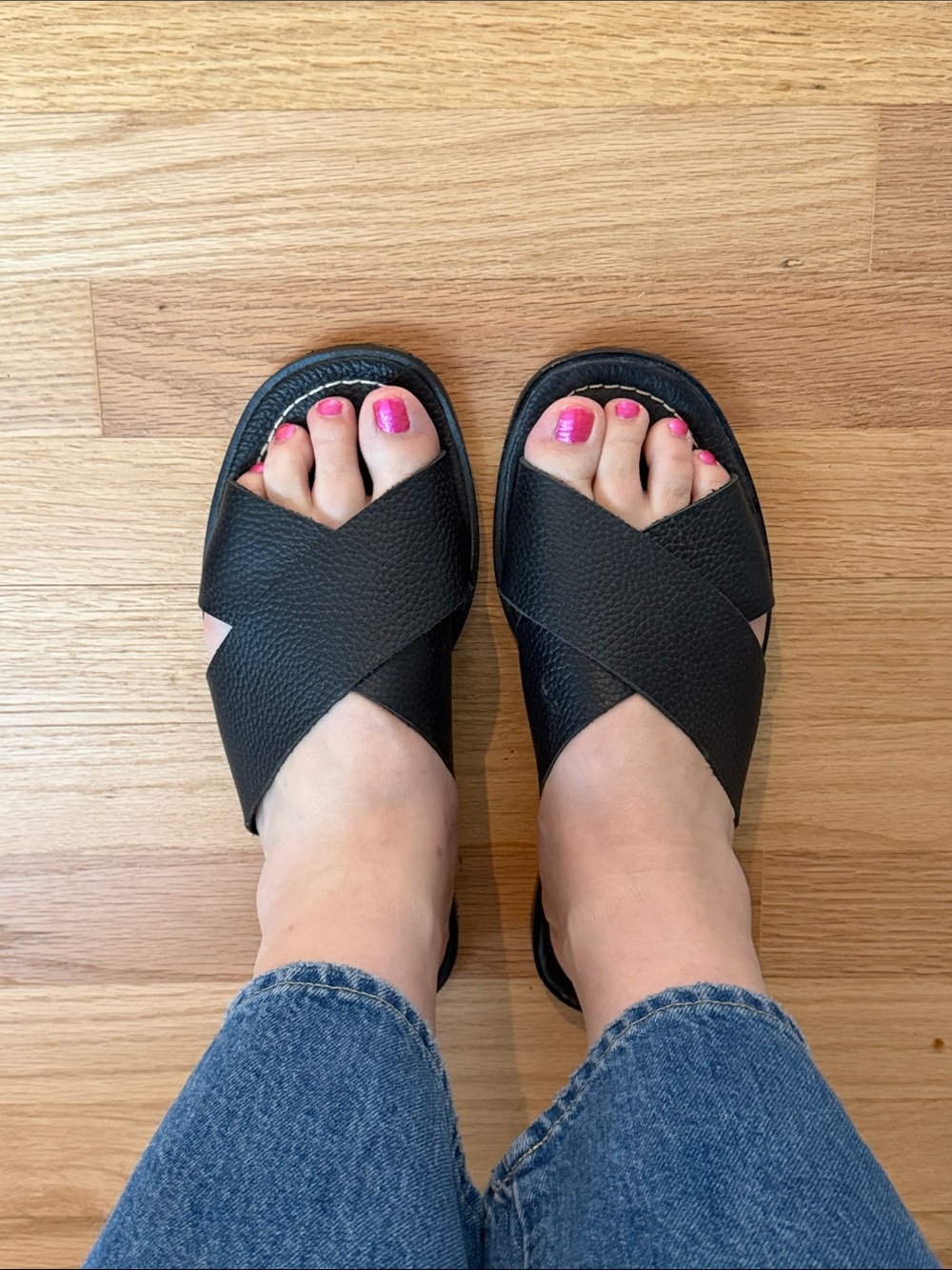 Bettye Muller Classic Cross-Band Black Leather Slide Sandals - Women Size 10